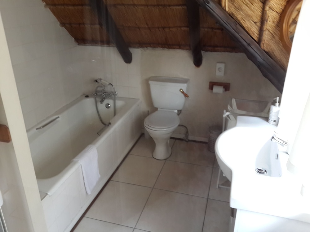 Thatchfoord Lodge 46/50
