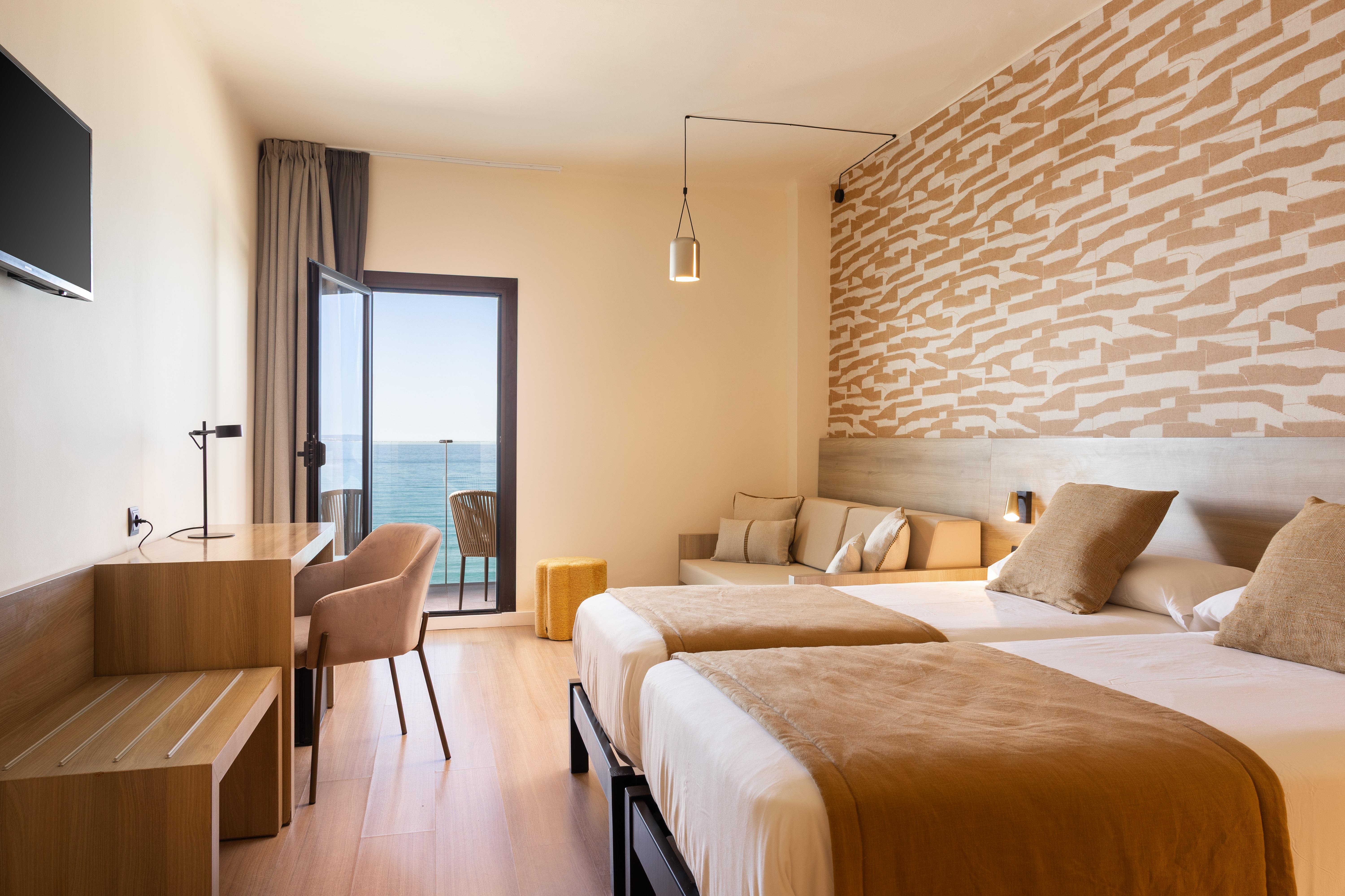 Standard, Double Bed, Sea View, Balcony or Terrace