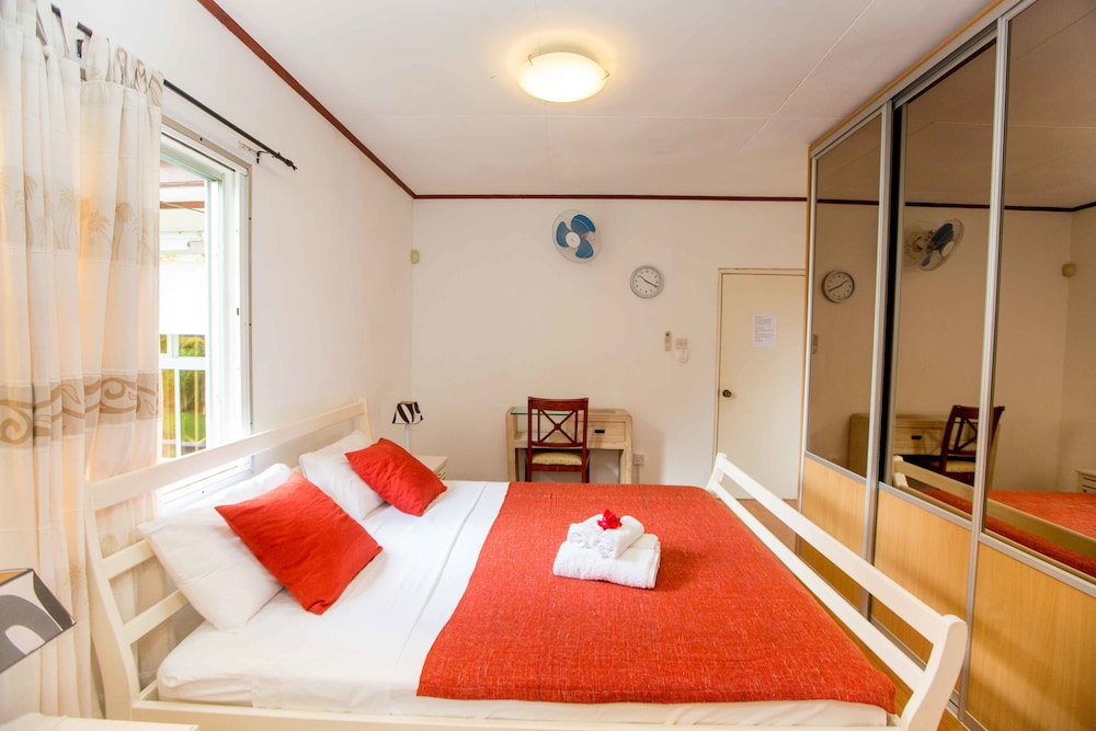 The Orchard Self-Catering Villa 17/50