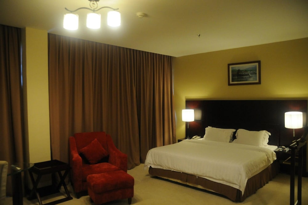 GAYA CENTRE HOTEL 22/42