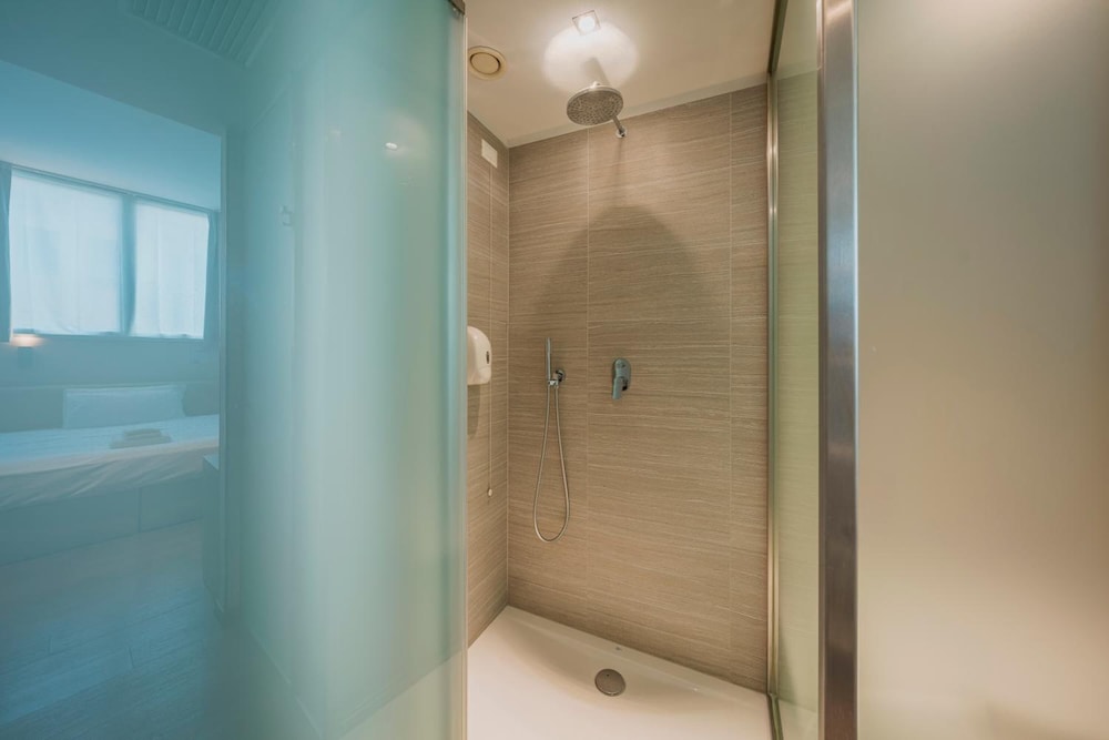 Spark by Hilton Milan Linate Airport 67/69