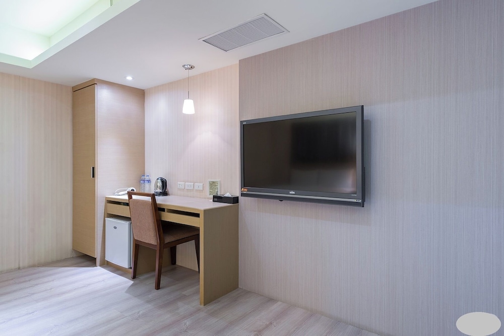 Paris Business Hotel 50/60