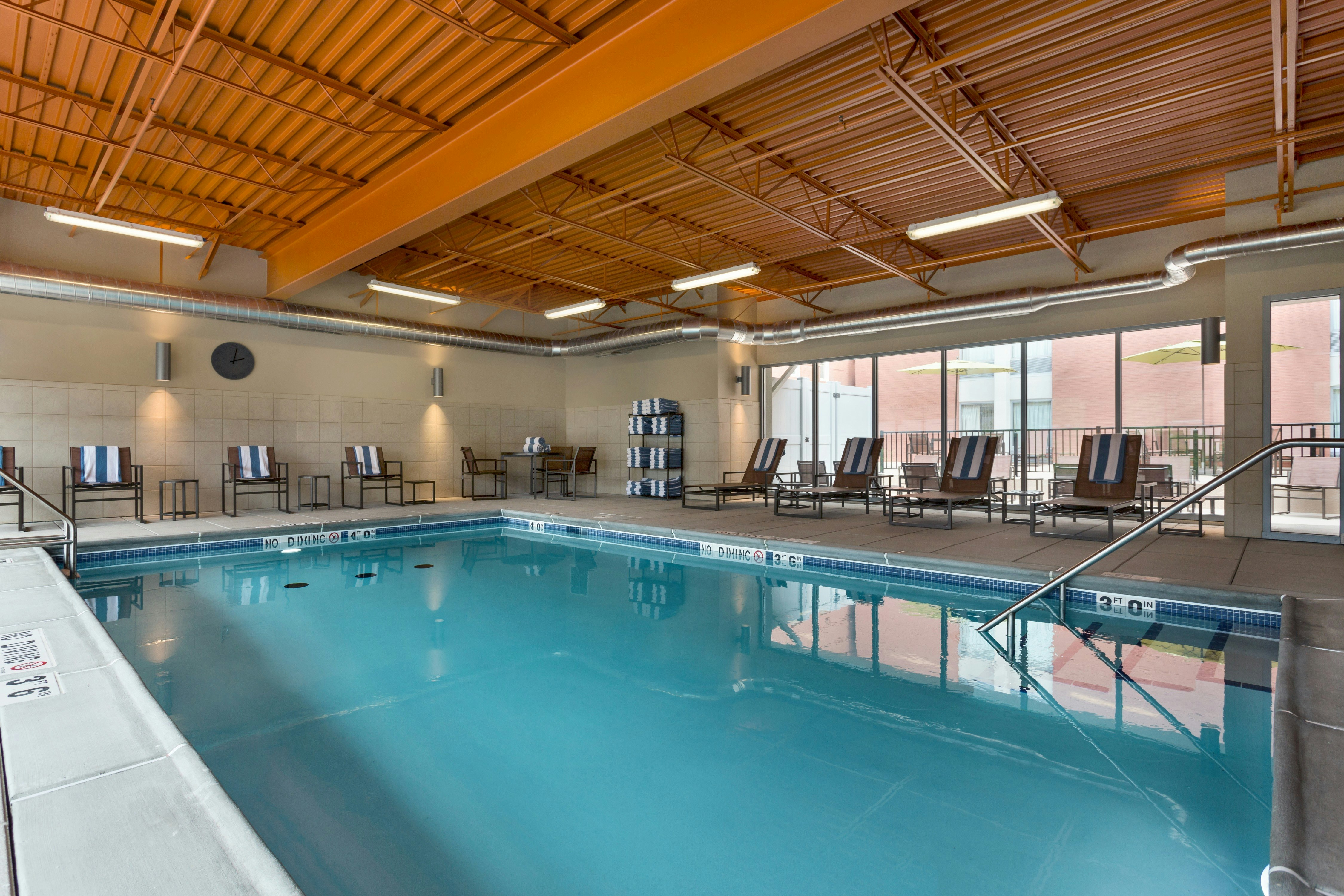 Hampton Inn & Suites Clayton/St Louis-Galleria Area 25/61