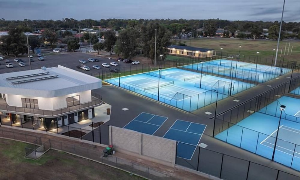 International Hotel Wagga Wagga 39/66