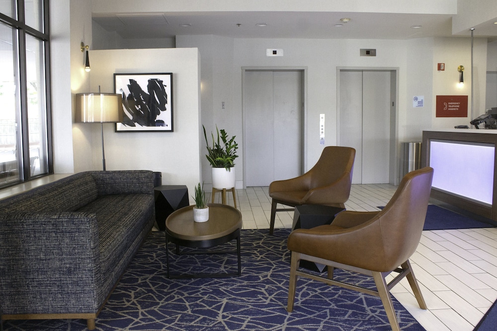 Holiday Inn Express & Suites Boston - Cambridge 29/47