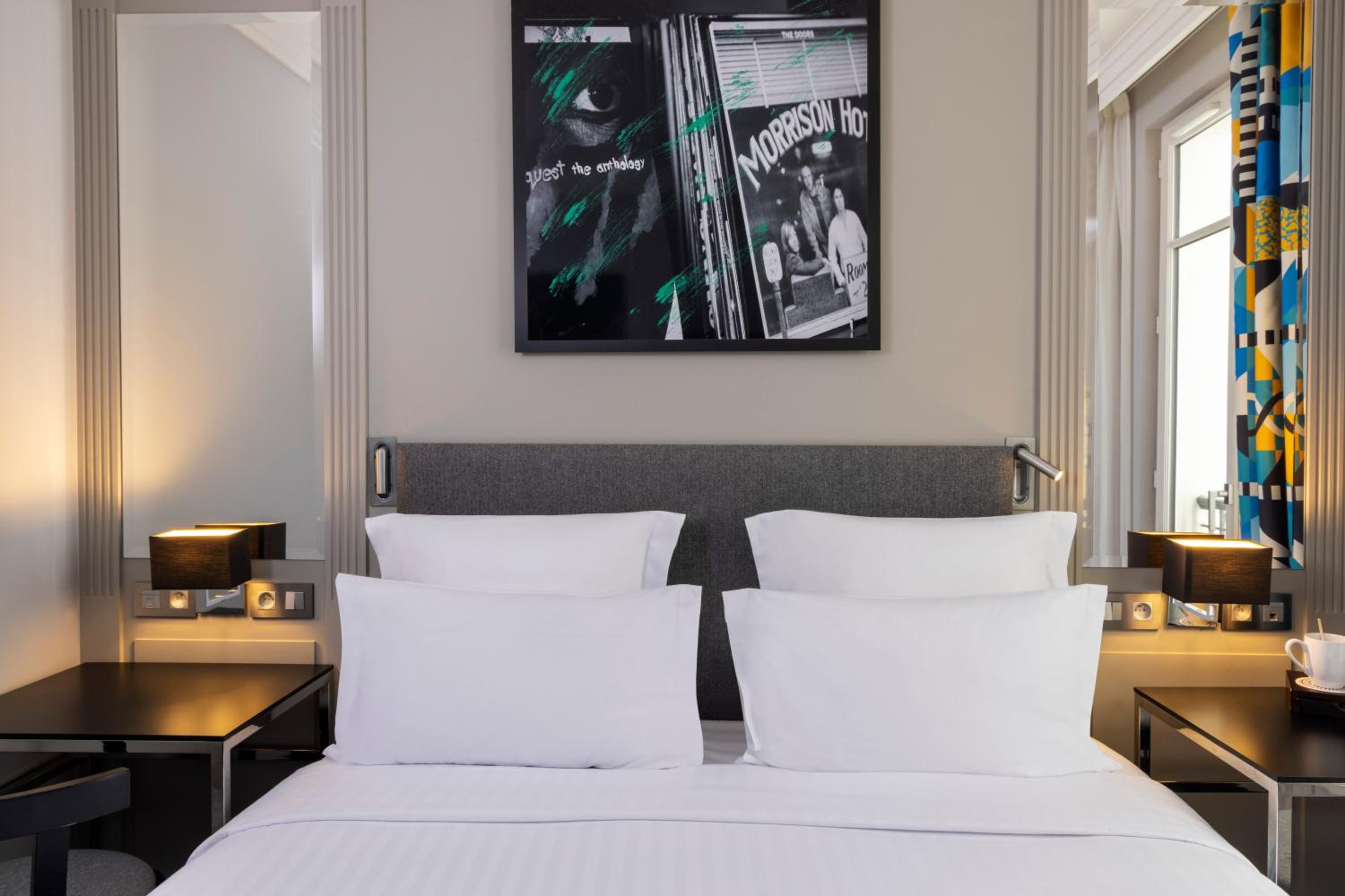 Superior, Queen Bed, Terrace