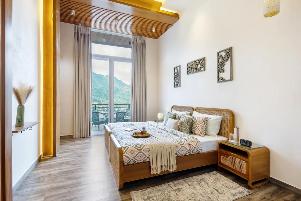 ELIVAAS 4 BHK with Balcony & Terrace Antarmann Casa Nova 8/18