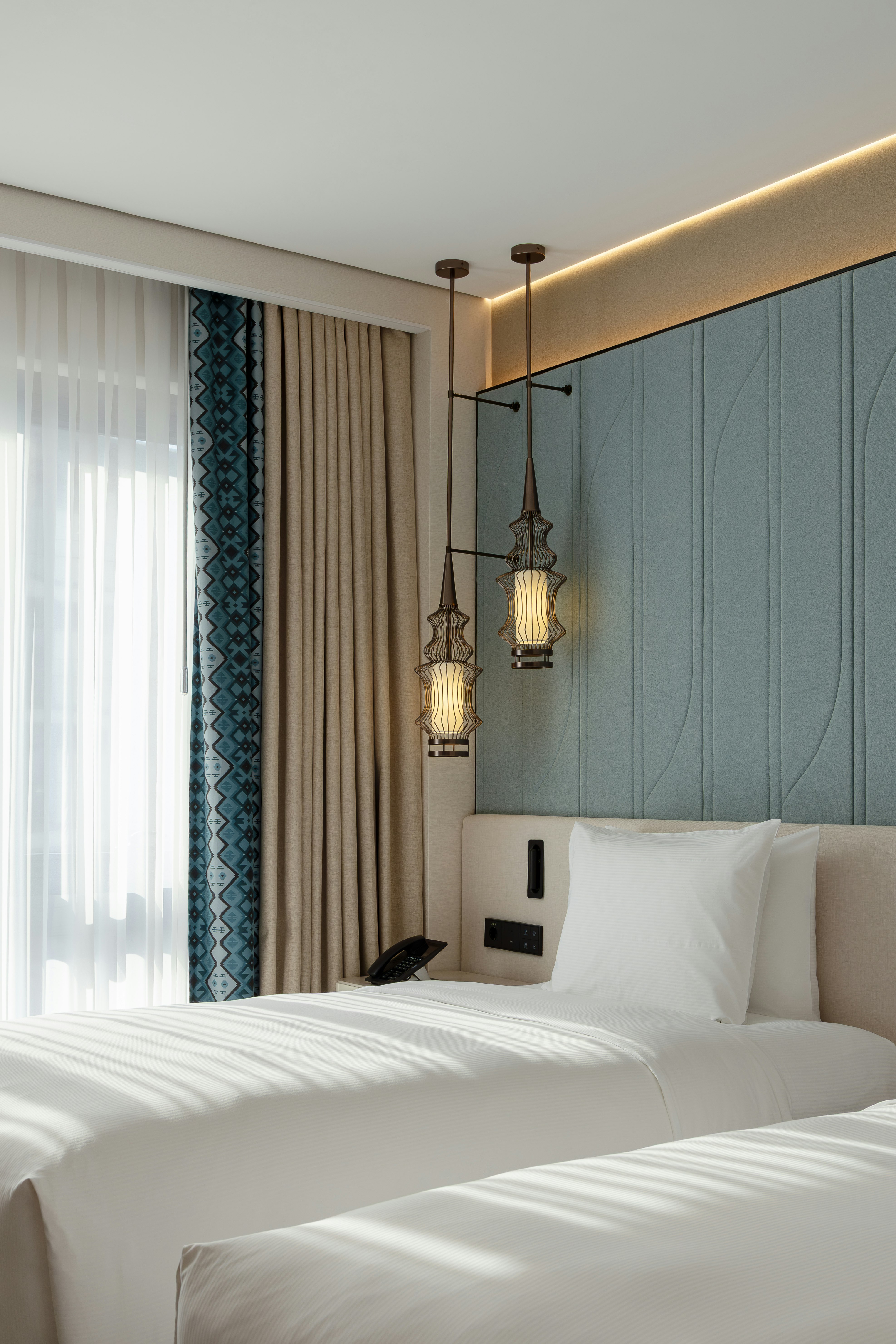 GUEST ROOM, TWIN BEDS