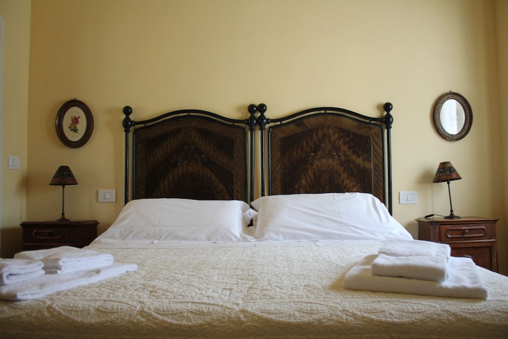 STANDARD, DOUBLE BED