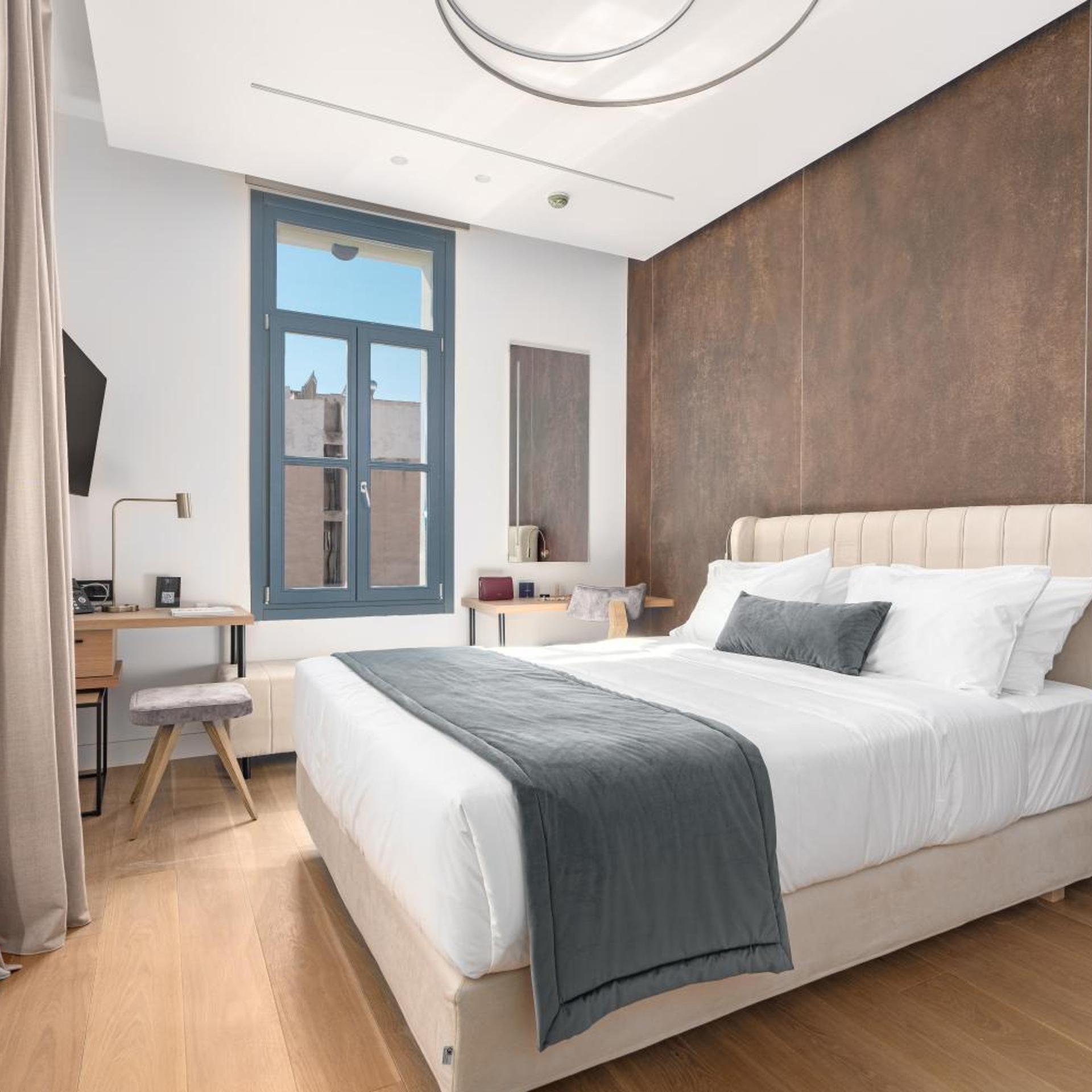 Suite, Acropolis View