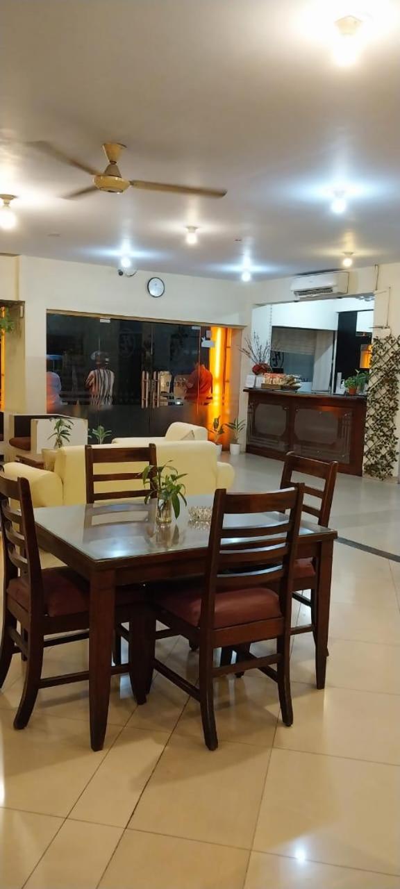 Hotel Celebes 40/56
