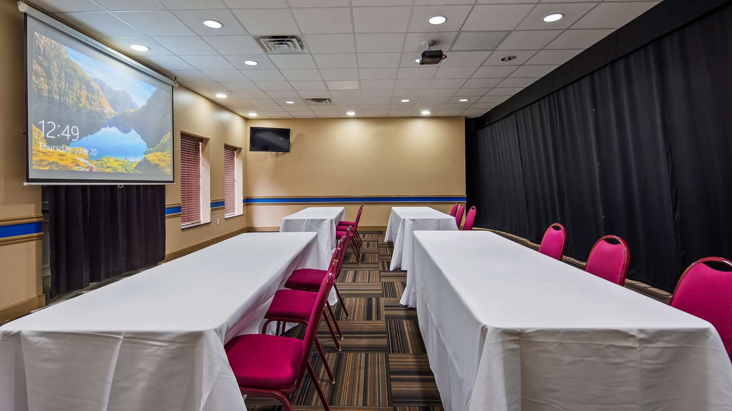 SureStay Hotel by Best Western Bardstown General Nelson 10/18