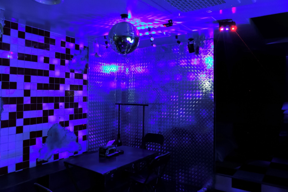 Show Hotel 2/34