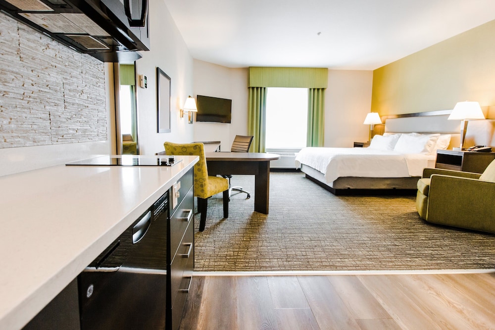 Candlewood Suites Edmonton West 32/76