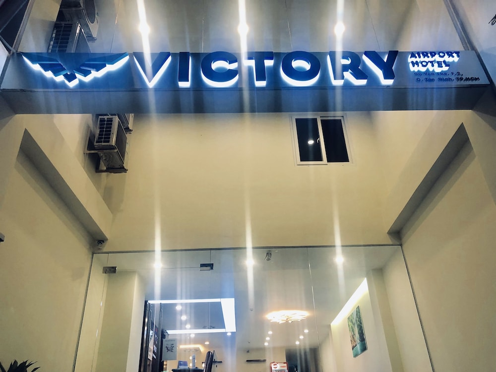 Victory Airport Hotel 4/48