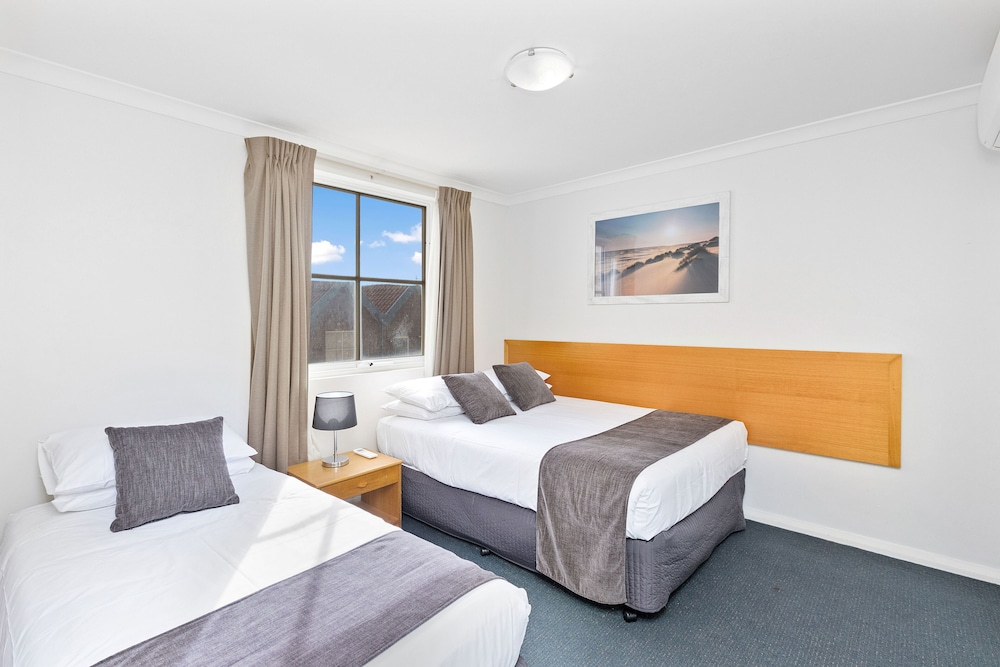 Nautica Residences Hillarys 12/50