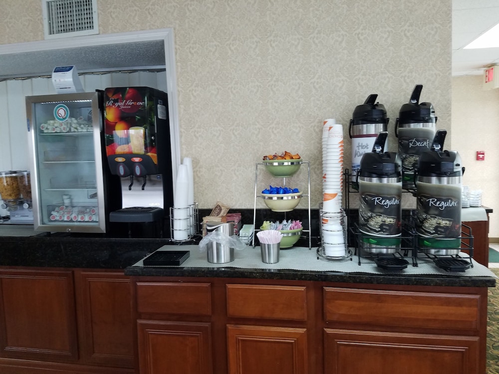 Quality Suites Paducah KY 47/57