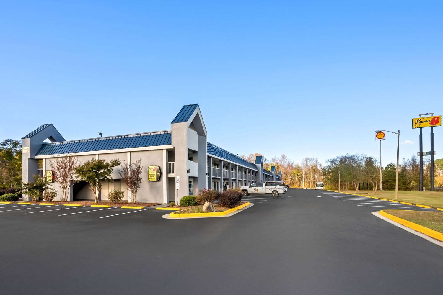 Super 8 by Wyndham Garysburg/Roanoke Rapids 26/27