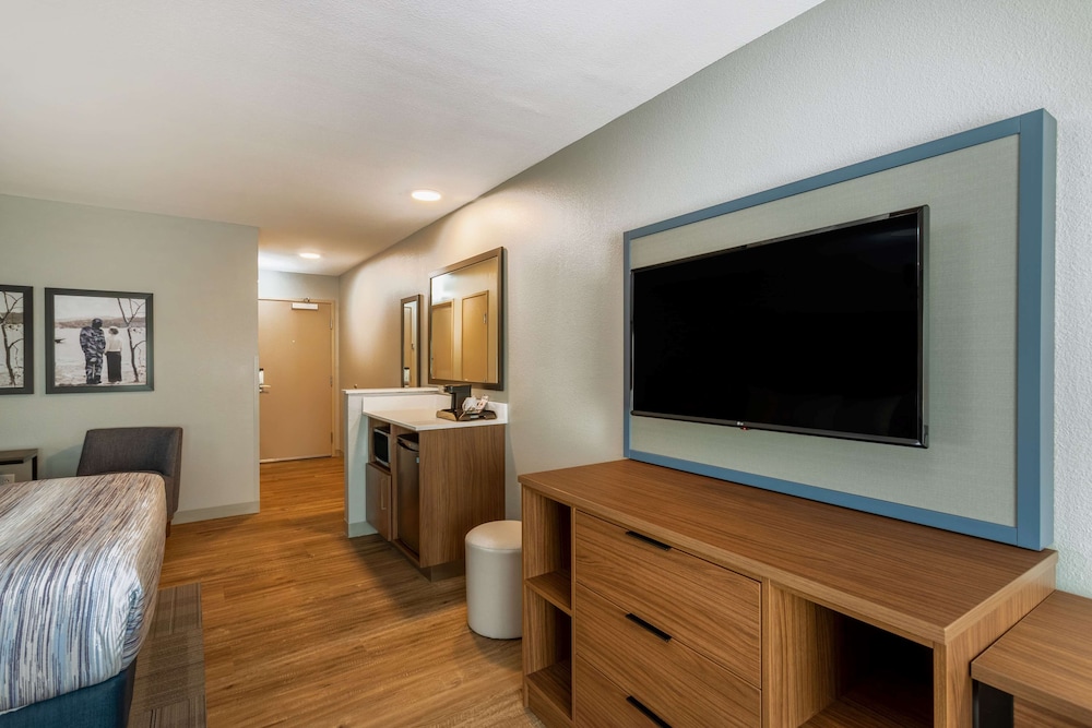 AmericInn by Wyndham San Angelo 26/28