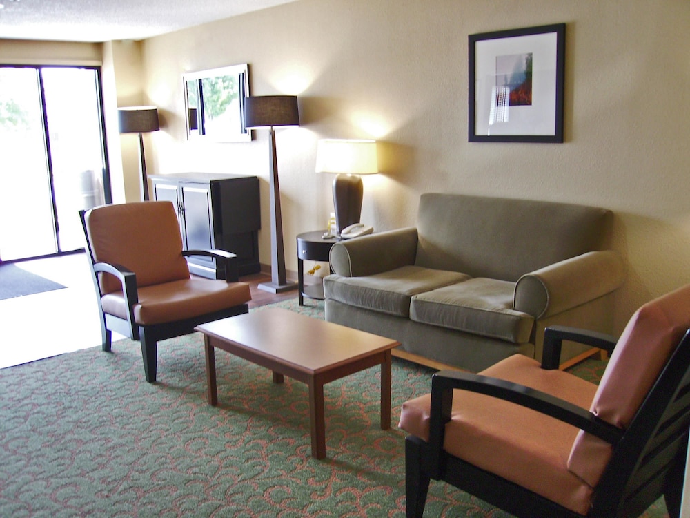 Extended Stay America - Tulsa - Midtown 30/52