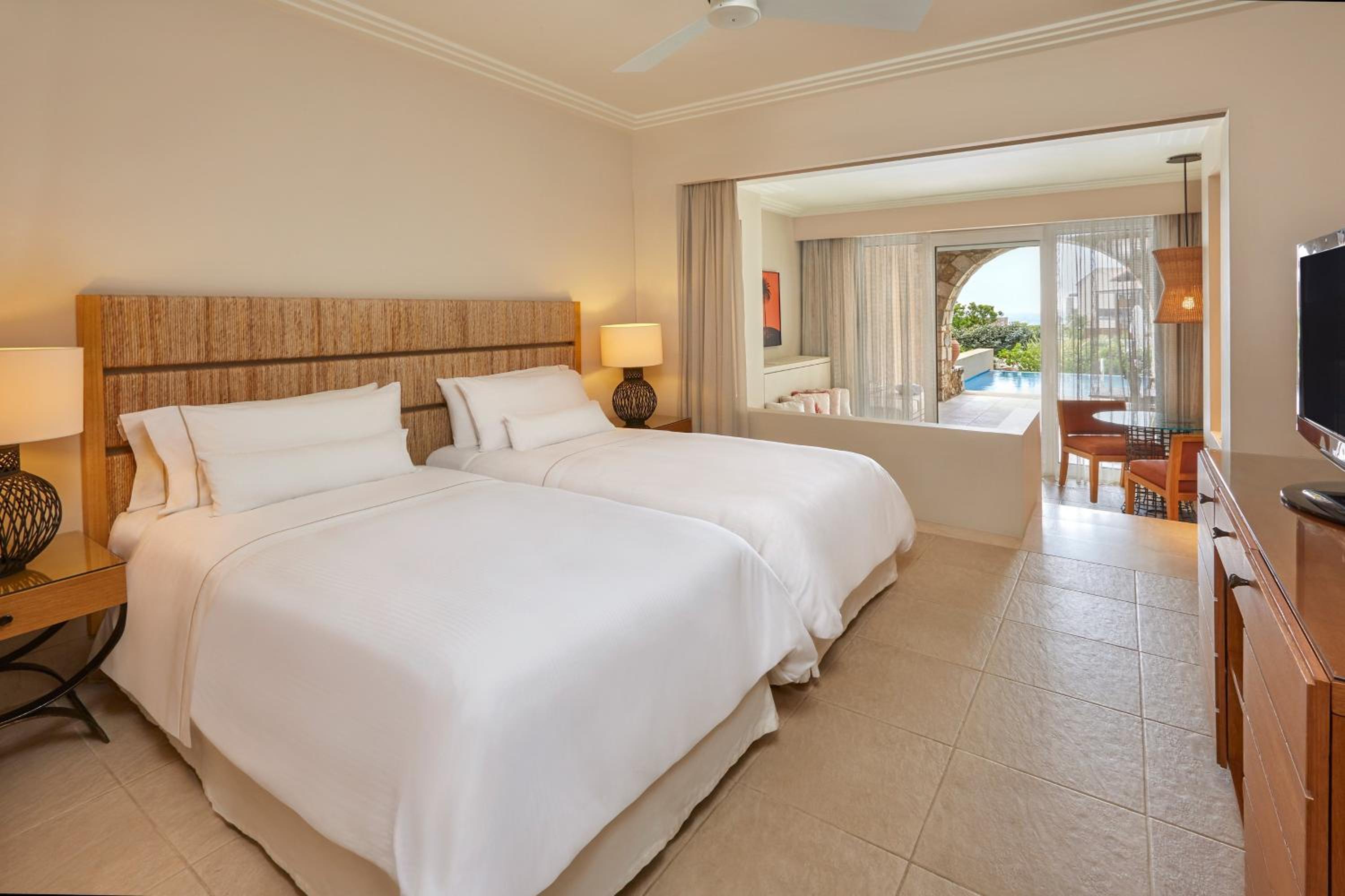 Infinity, Garden, Guest Room, Superior, Twin Beds, Sofa, Private Pool