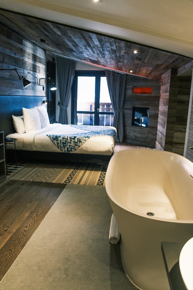 Suite, King and Twin Beds, Mont Blanc View, Balcony, High Floor