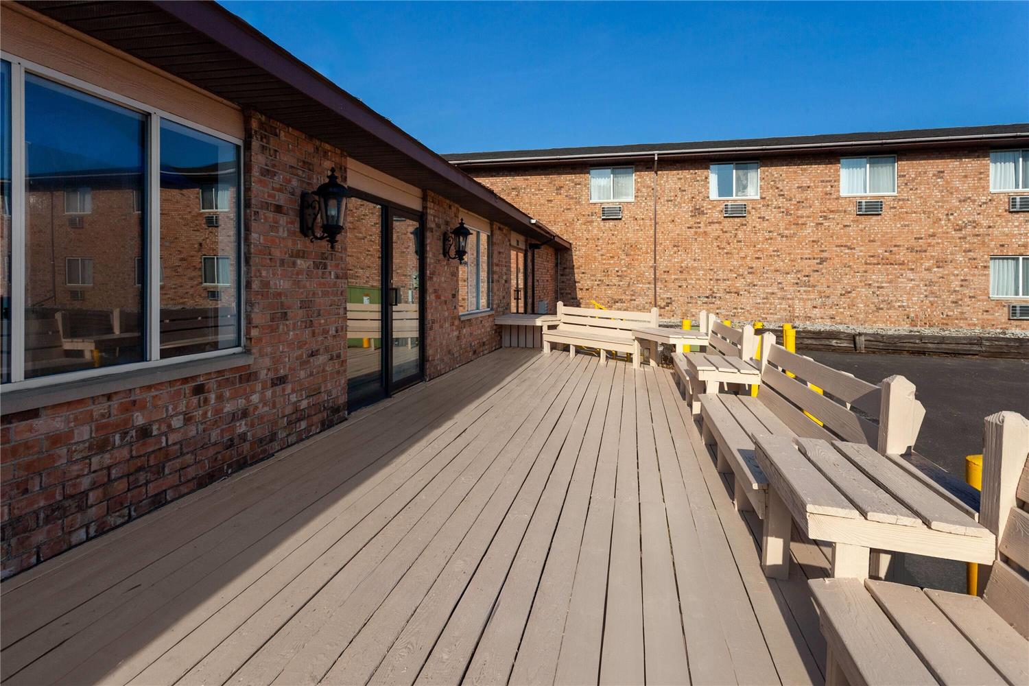 Baymont by Wyndham Manistee 20/42