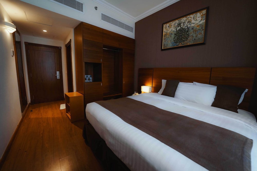 غرفة ديلوكس مفردة بسرير كوين، نور الثريا(Elaf AL-maqam Hotel Makkah Ajyad) 5/10