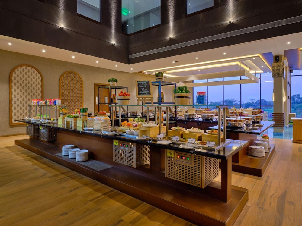 Essentia Luxury Hotel Indore 55/68