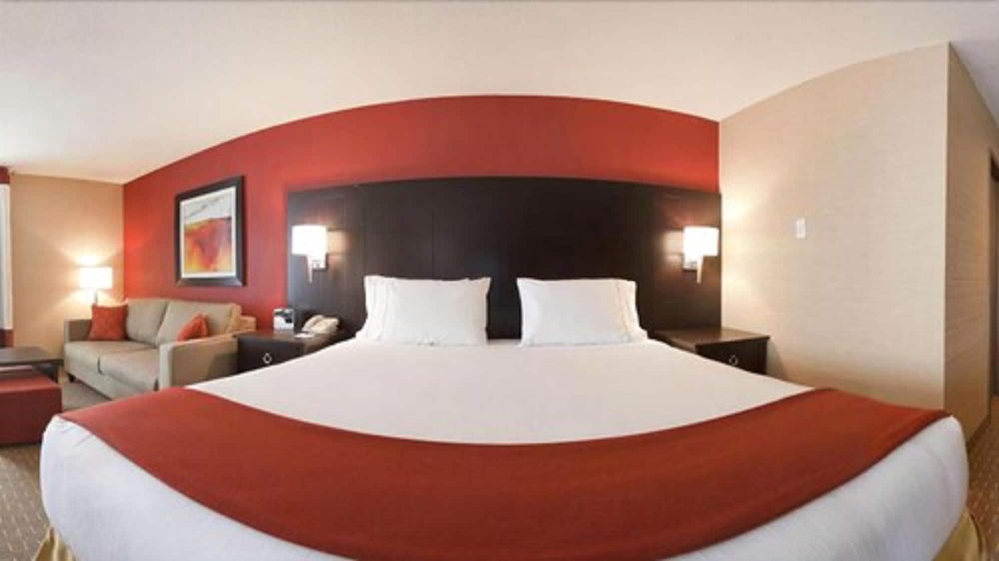 غرفة قياسية، Holiday Inn Express Suites Chatham South 2/3