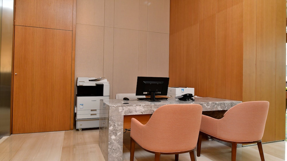 Holiday Inn Changsha Dawangshan 59/72