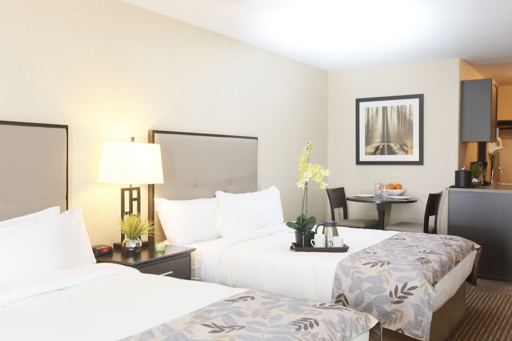 Pomeroy Inn Suites At Olds 24/59