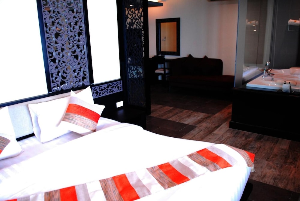 Monsane River Kwai Resort 15/75