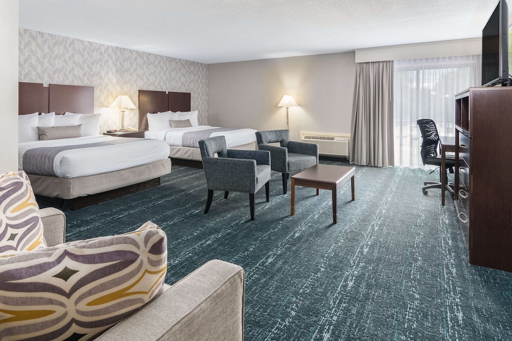 Best Western Plus Keene Hotel 40/63