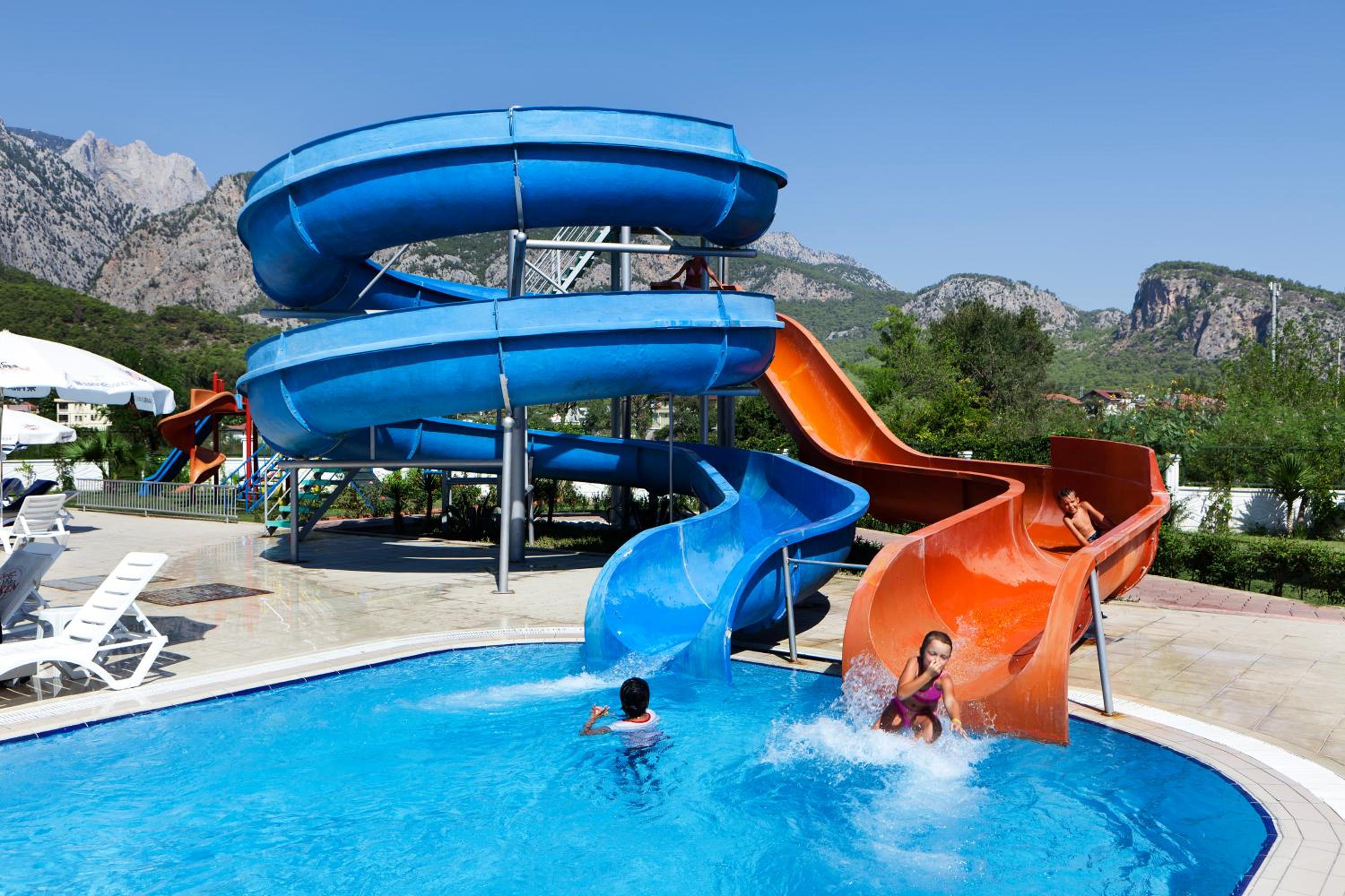 Larissa Garden Hotel 33/39