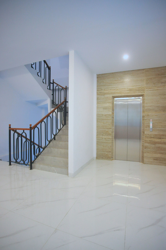 Grand Brani Hotel 8/11