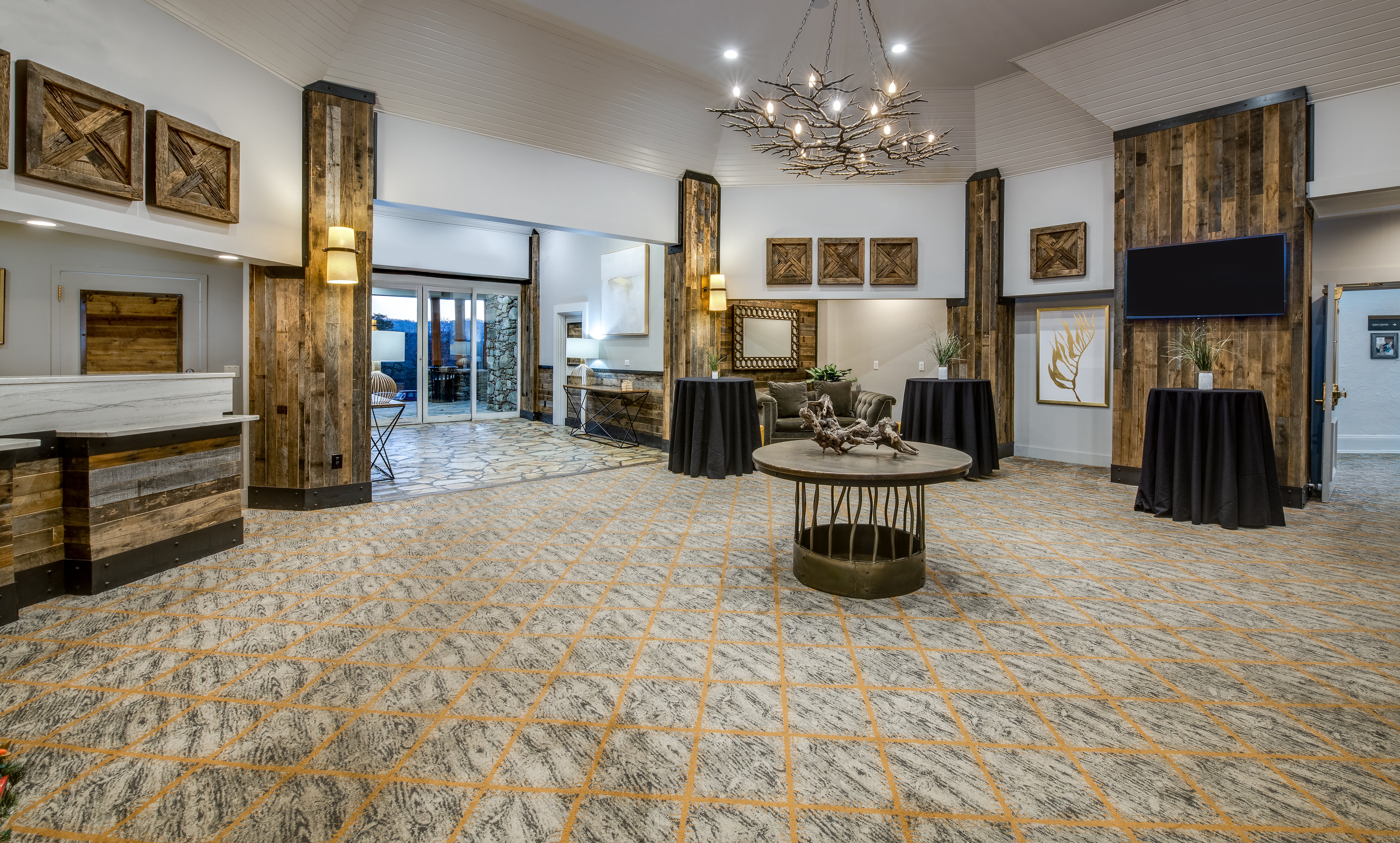 Crowne Plaza Resort Asheville 11/70
