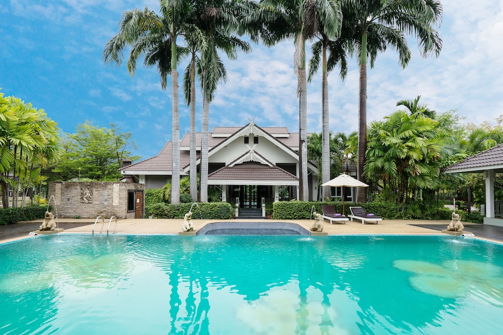 Le Charme Sukhothai Historical Park Resort in SUKHOTHAI