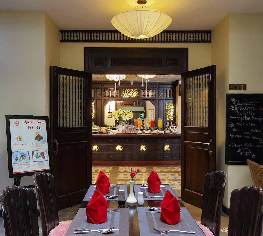 restaurant cafeteria