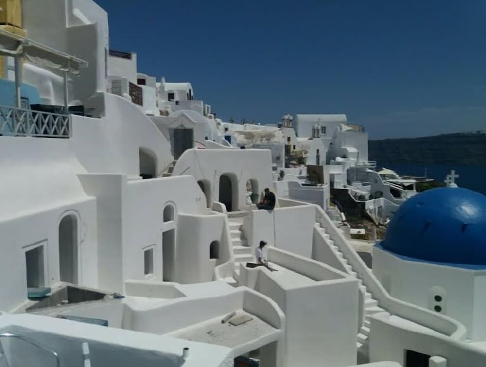 Oia Spirit Boutique Residences 3/50