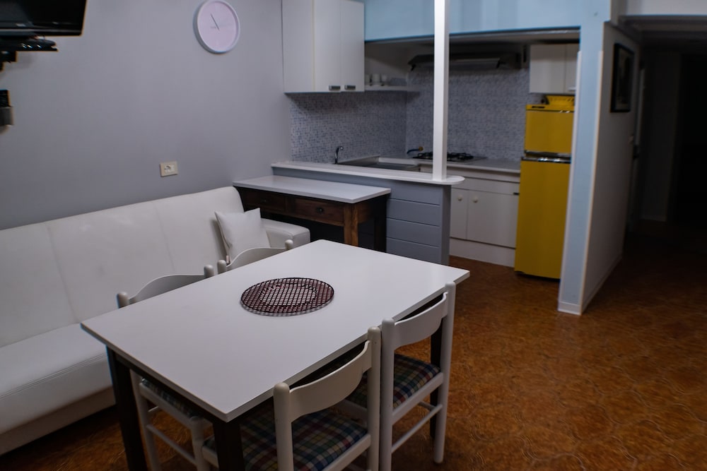 Residence Al Lago 27/50