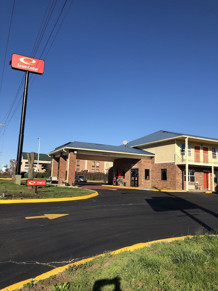 Econo Lodge Athens I-75 2/38
