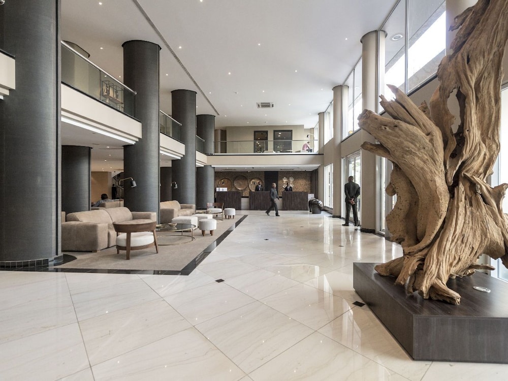 Avenida Hotel Maputo 7/56