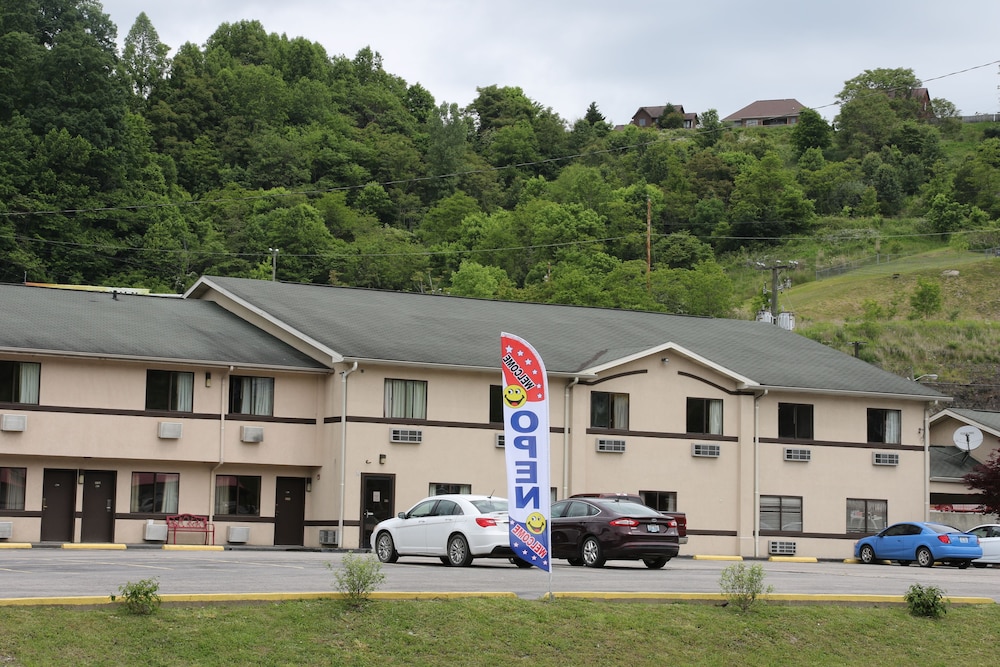 American Elite Inn 3/66