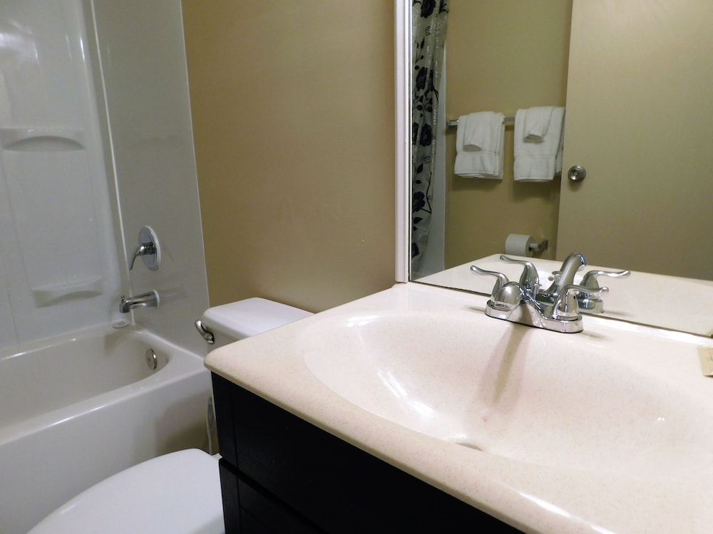 APM Inn & Suites 54/54