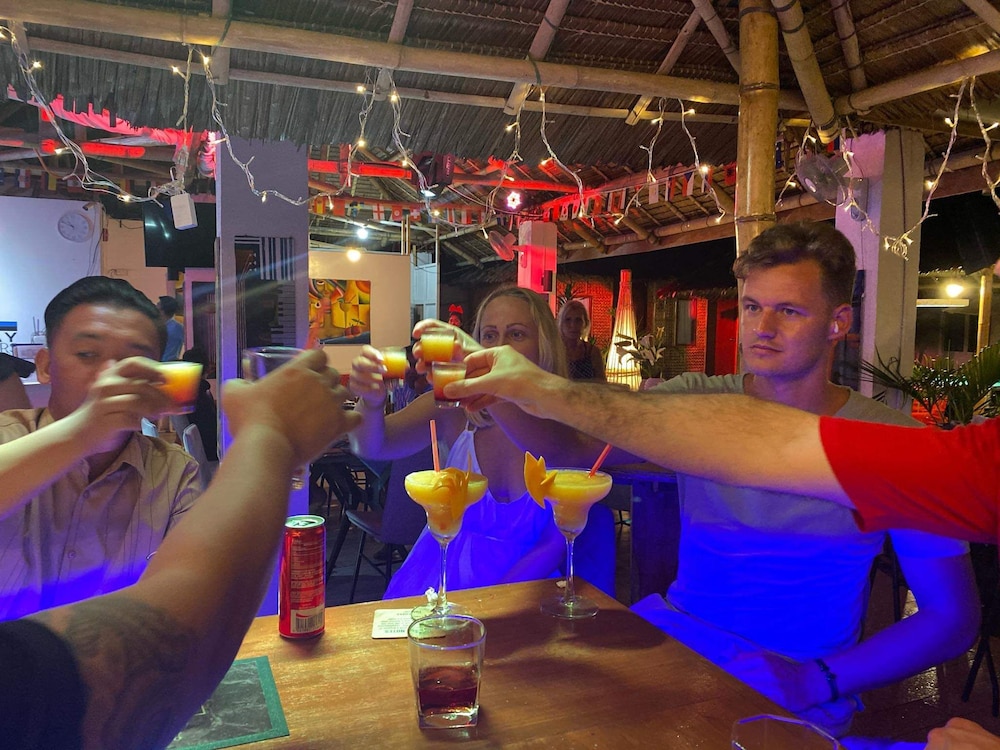 Boracay Backpackers 48/68