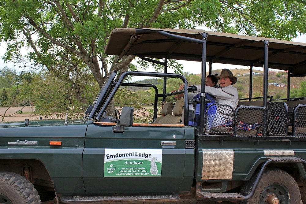 Emdoneni Lodge with Animal Care and Rehab Centre 53/66