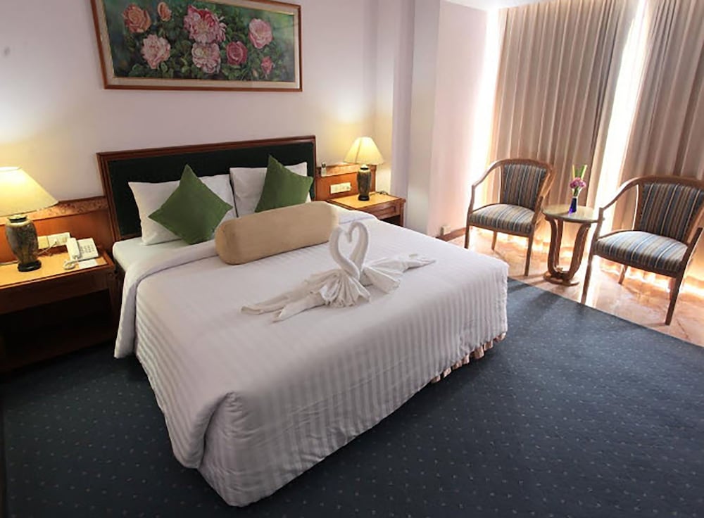 Asian Hotel Hatyai 22/72