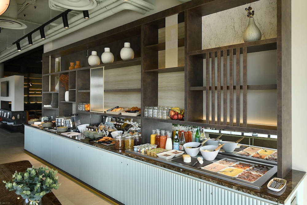 Golden Tulip Reims 39/50