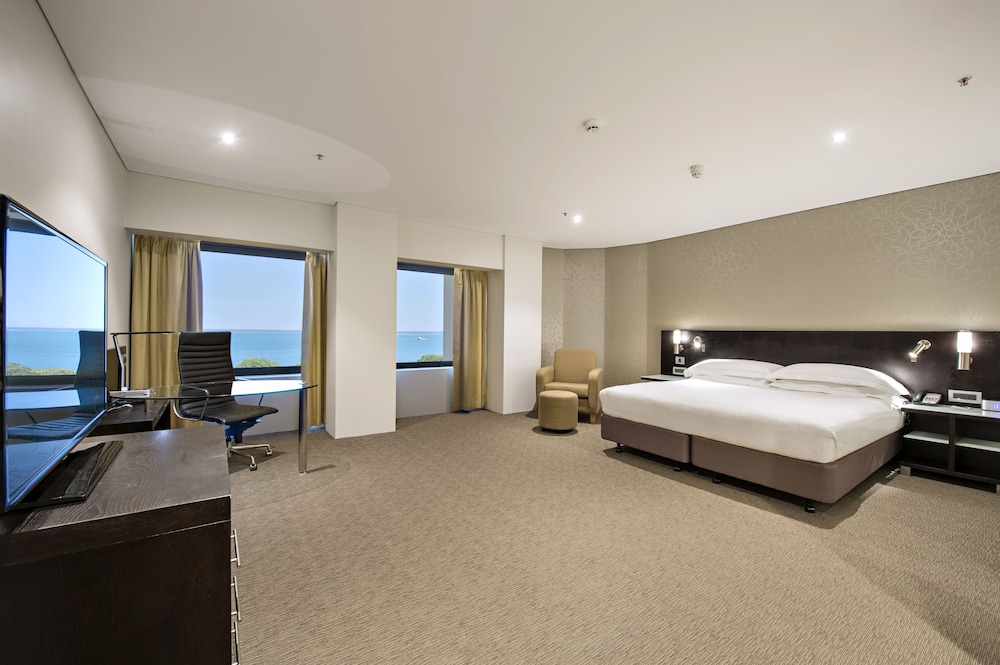Hilton Darwin 18/55